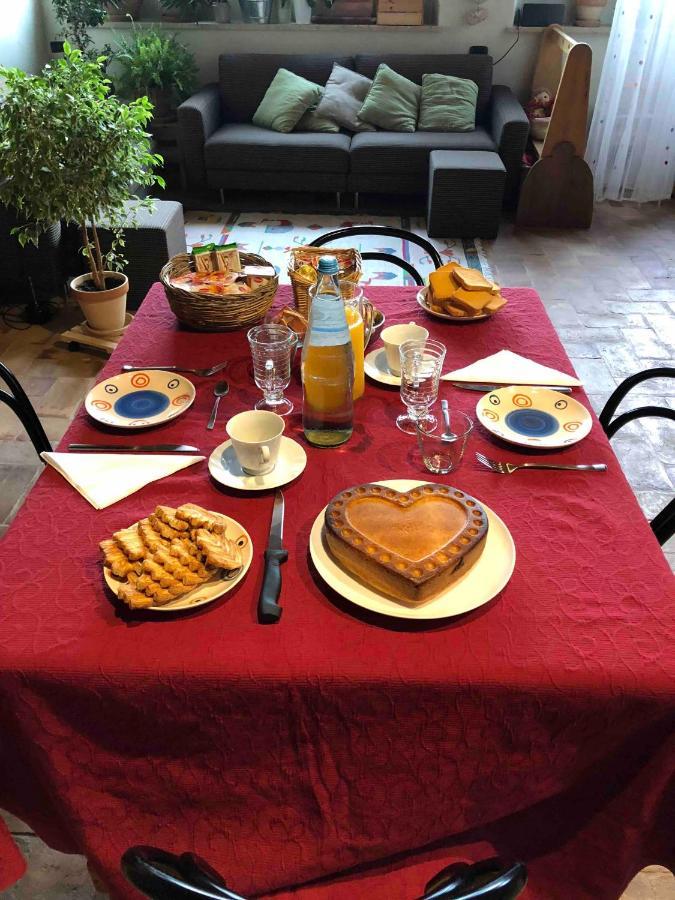 Bed and Breakfast Ganga Нарни Экстерьер фото